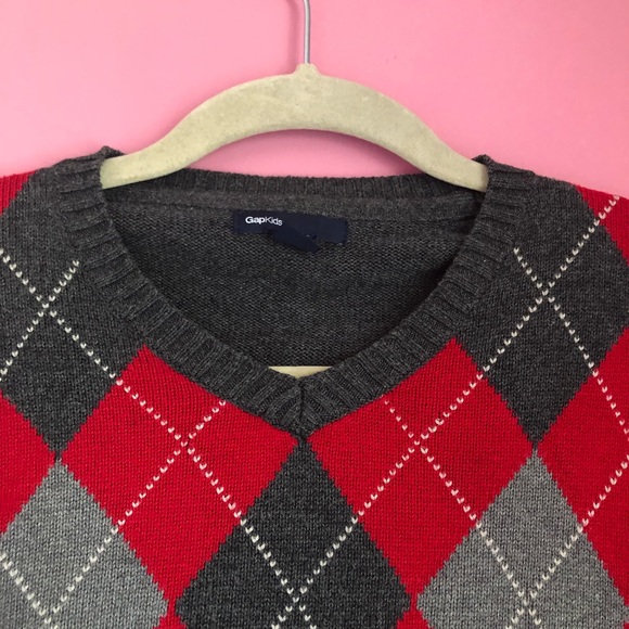 🔹2/$30🔹 Red and Grey Argyle Sweater - Picture 5 of 8